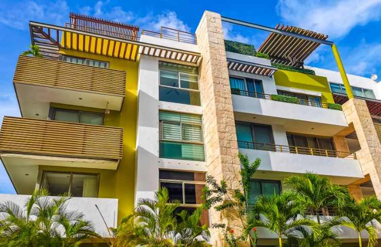 condominio visto da fuori