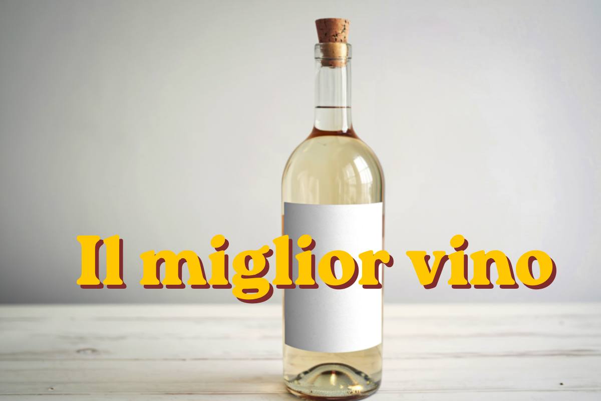 bottiglia di vino bianco e scritta miglior vino in giallo 